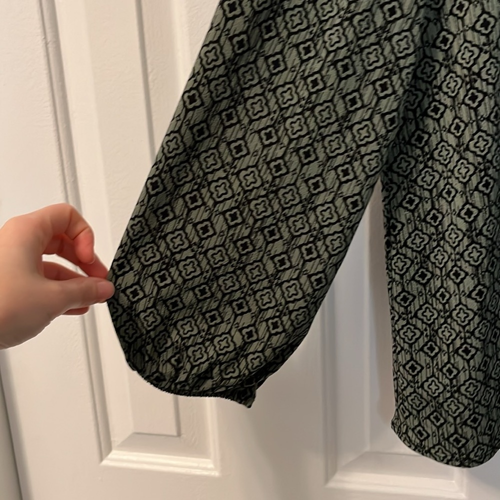 Kim & Cami Green Black Geometric Blouse Top Size S - Picture 4 of 8